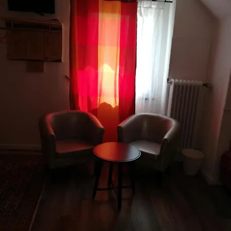 فندق Gaestehaus Fuchsroehre Welcherath