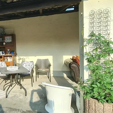 Gaestehaus Fuchsroehre فندق Welcherath