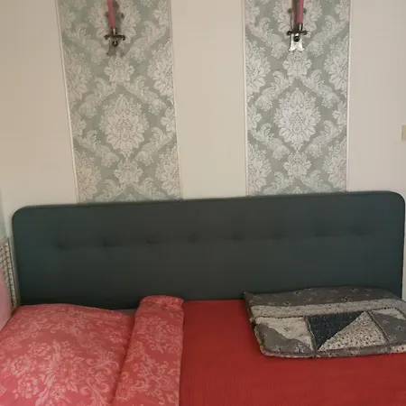 فندق Gaestehaus Fuchsroehre Welcherath