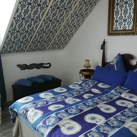 Gaestehaus Fuchsroehre فندق *