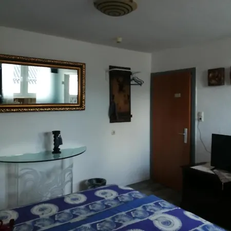 Hotel Gaestehaus Fuchsroehre *