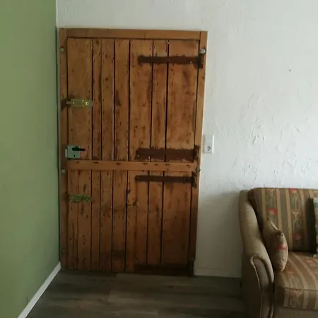 Gaestehaus Fuchsroehre 호텔
