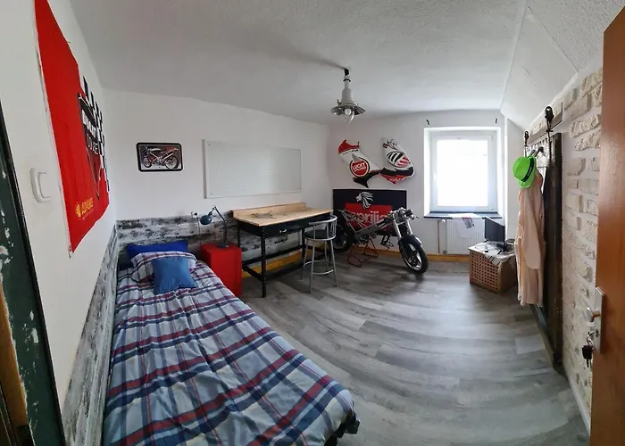 מלון Gaestehaus Fuchsroehre Welcherath