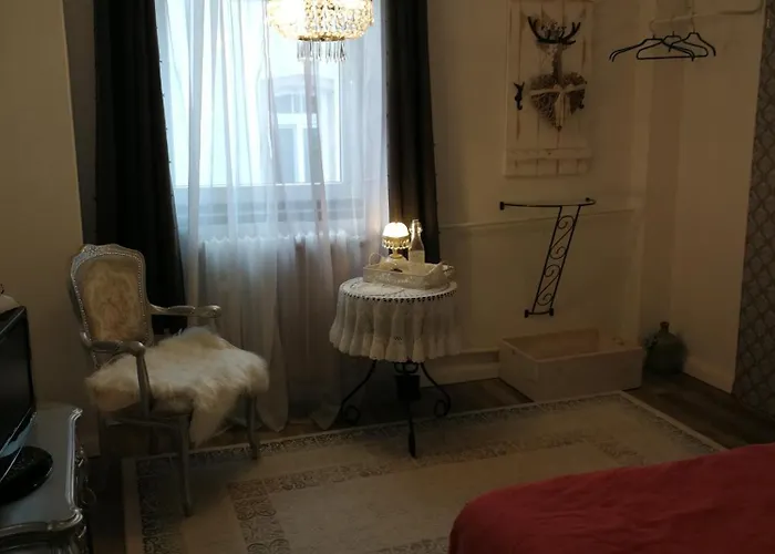 Gaestehaus Fuchsroehre מלון Welcherath