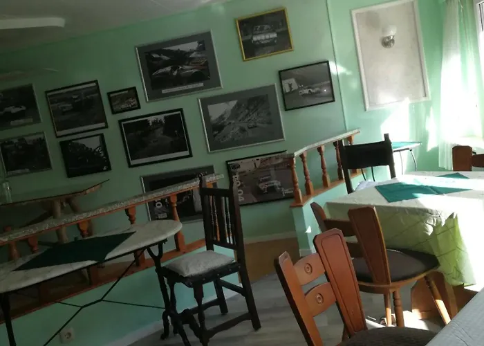 מלון Gaestehaus Fuchsroehre *