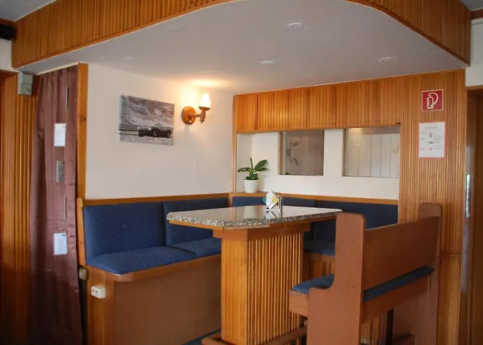 Gaestehaus Fuchsroehre מלון *