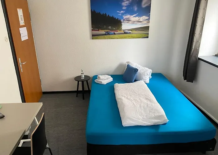 Gaestehaus Fuchsroehre מלון *